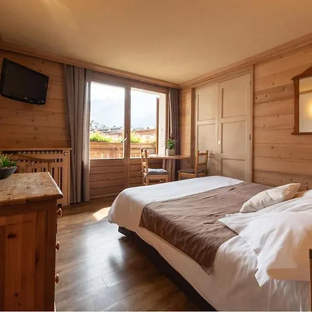 Hotel La Montagne 2*