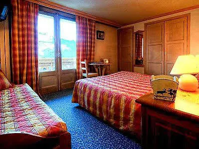Hotel La Montagne 2*