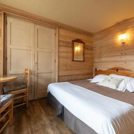 Hotel La Montagne Hotel La Clusaz